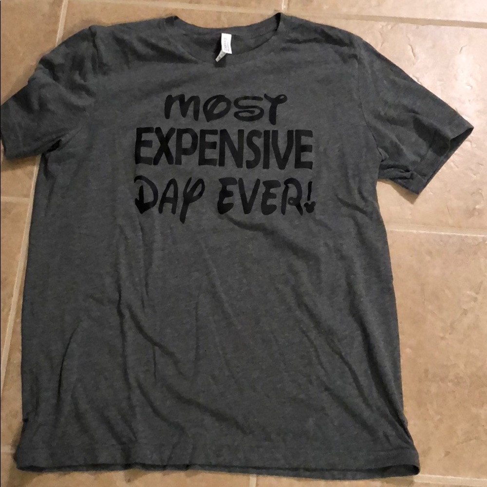 Men’s size L. Disney t-shirt. Grey/Black.